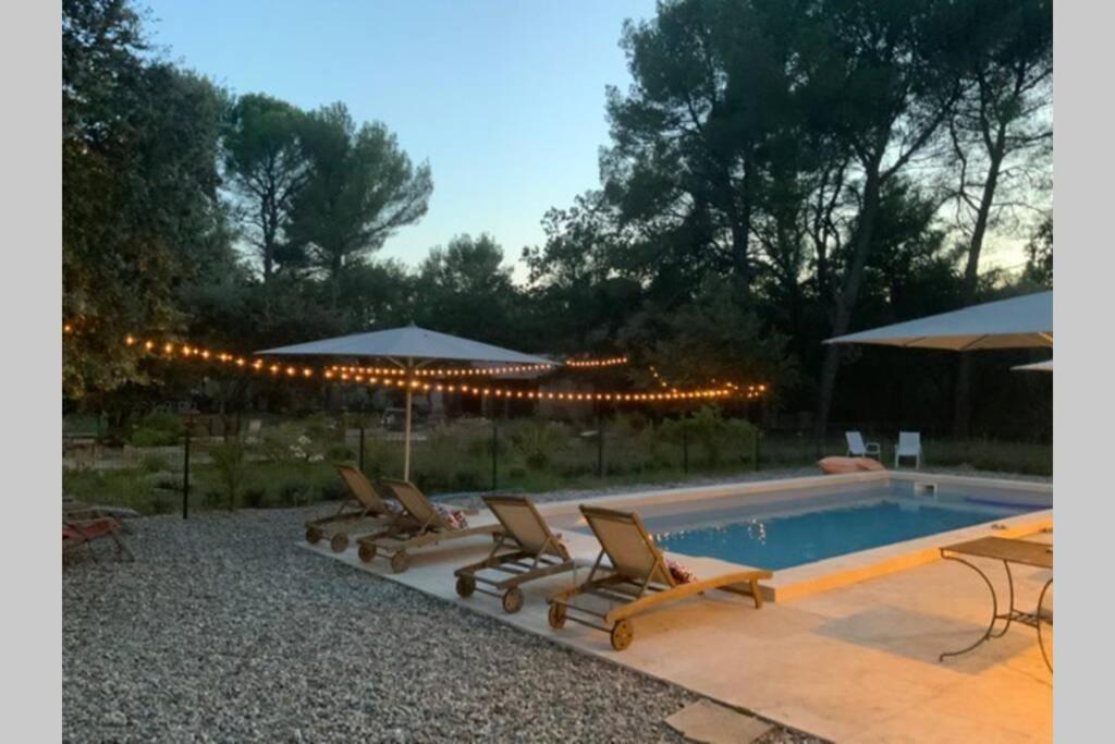 마잔 Gite Dans Les Pins Avec Piscine 빌라 외부 사진