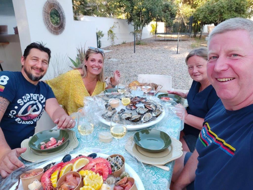 마잔 Gite Dans Les Pins Avec Piscine 빌라 외부 사진